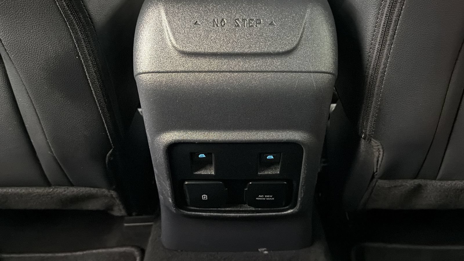 Used 2024 Ford Bronco Wildtrak AWD/4WD image 35