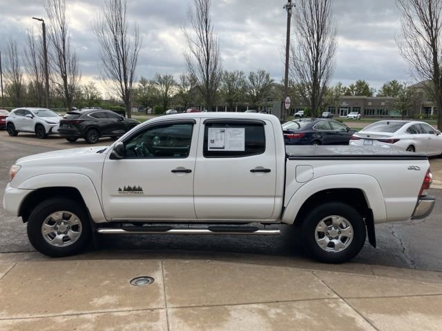 Used 2014 Toyota Tacoma 4x4 Double Cab w/ SR5 Package image 6