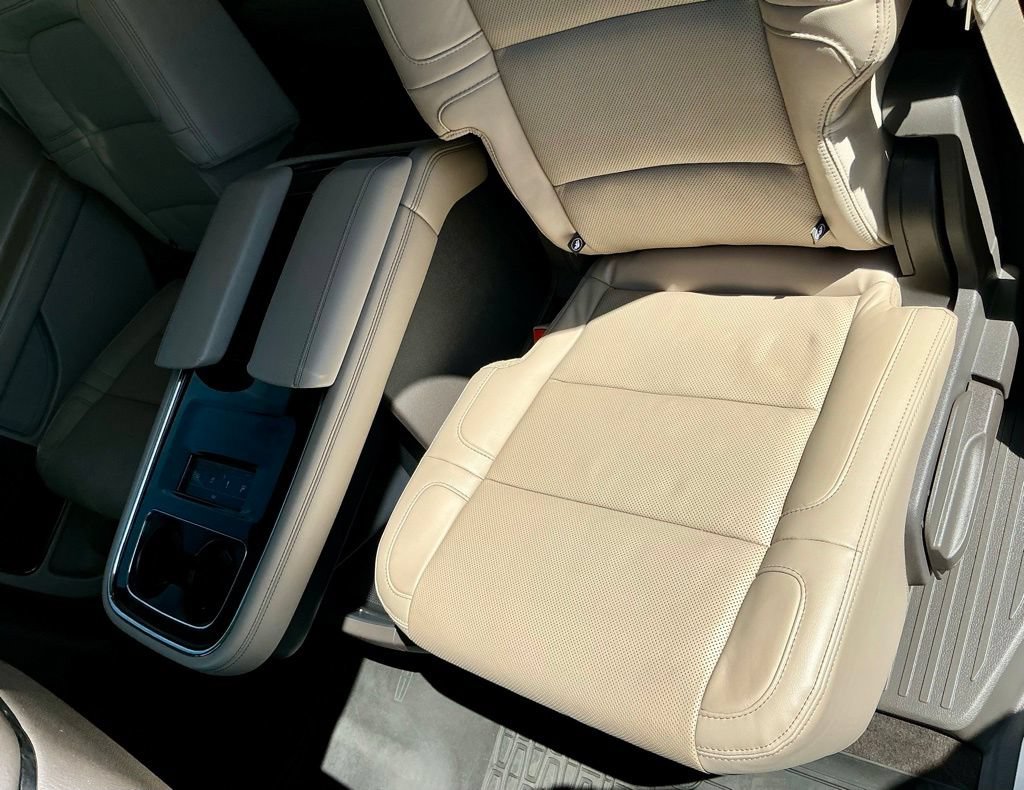 Used 2024 Lincoln Navigator Reserve w/ Monochromatic Package AWD/4WD image 32