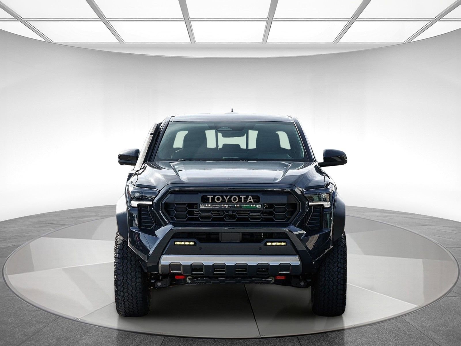 Used 2025 Toyota Tacoma Trailhunter image 6