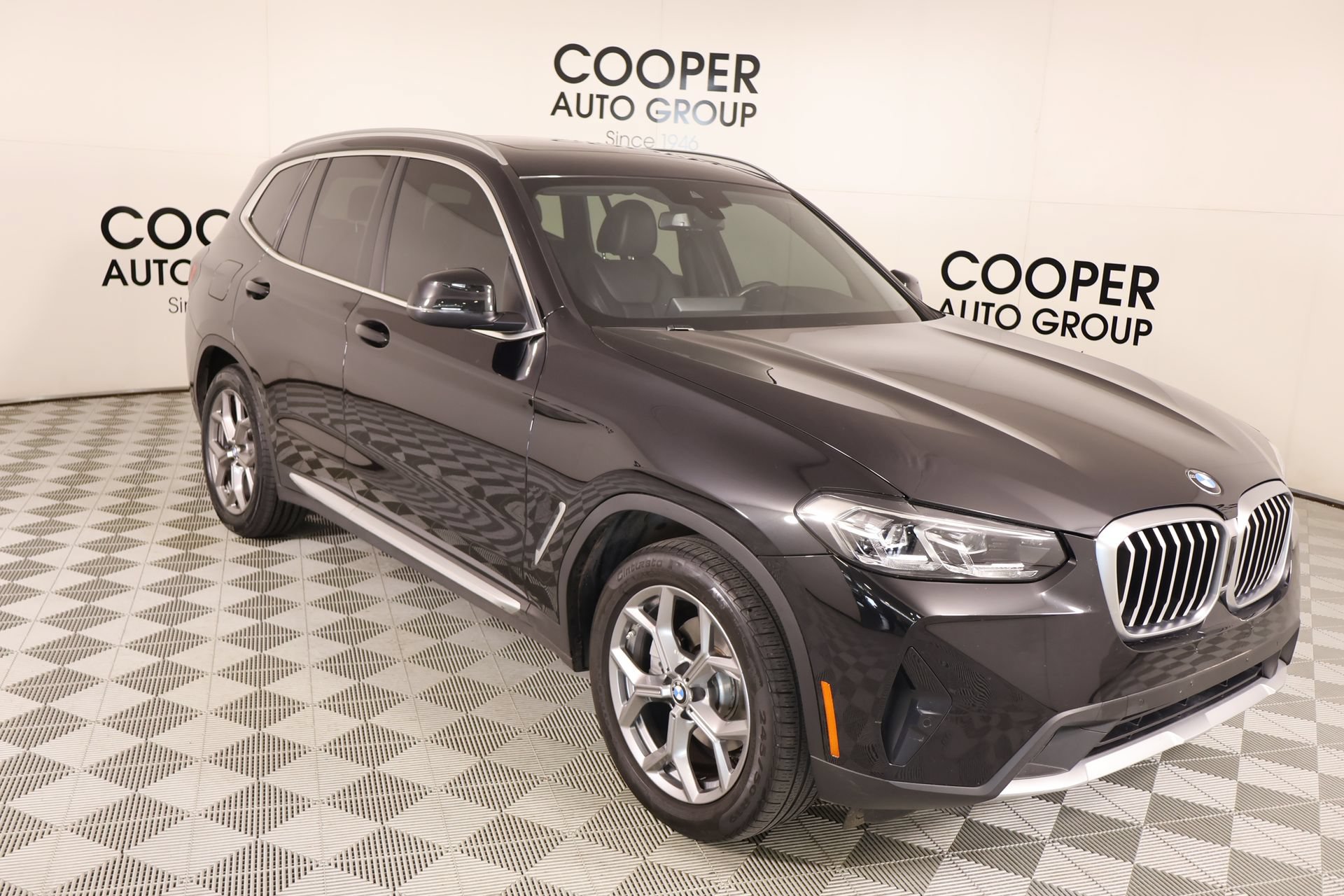 Used 2024 BMW X3 sDrive30i w/ Convenience Package RWD image 1