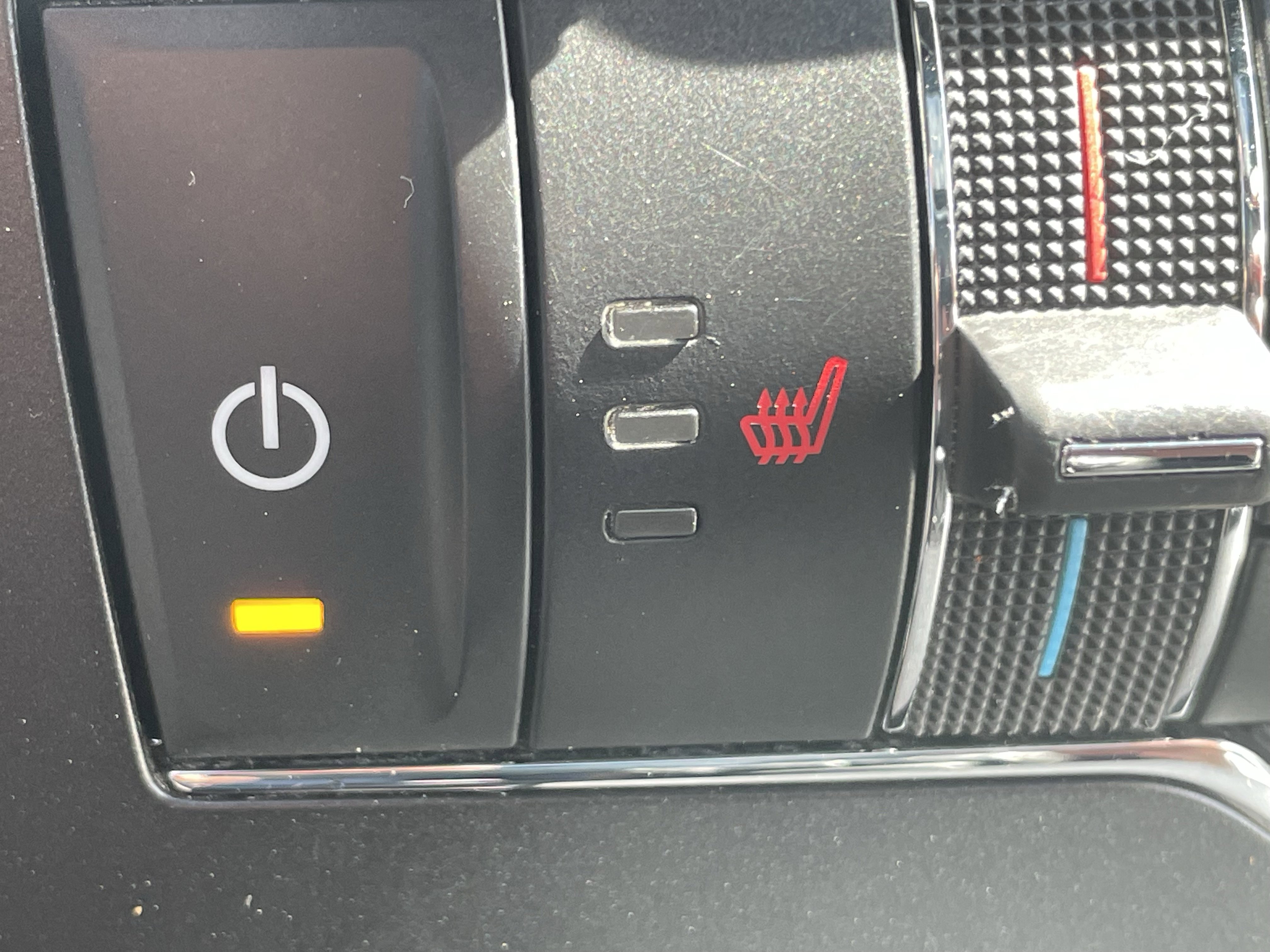 Used 2016 Ford Explorer XLT w/ Equipment Group 202A image 23