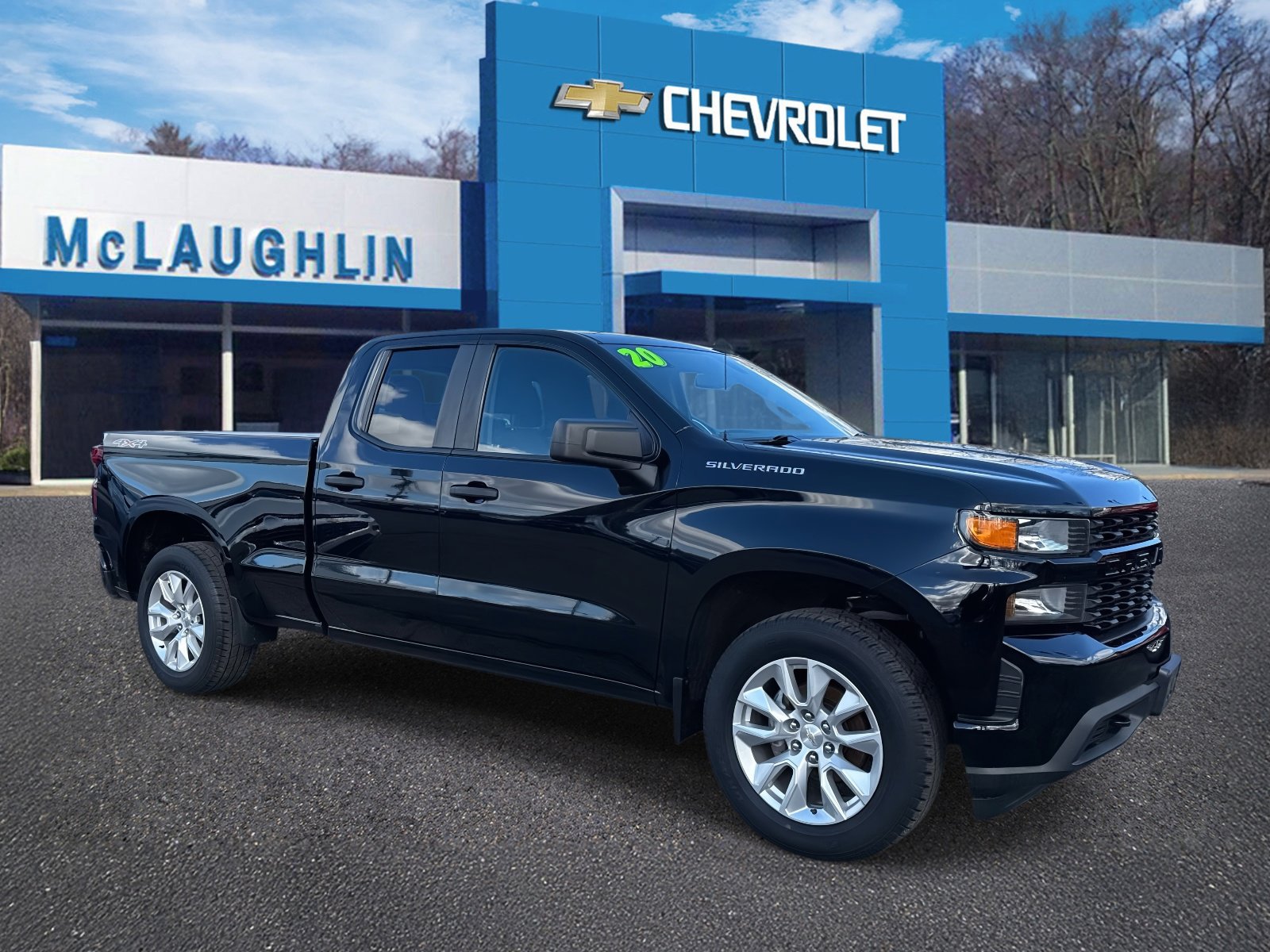 Used 2020 Chevrolet Silverado 1500 Custom w/ Custom Value Package image 4