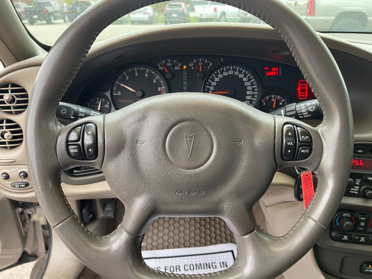 Used 2004 Pontiac Bonneville SLE image 17