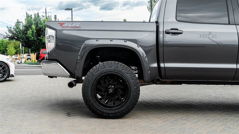 Used 2016 Toyota Tundra SR5 w/ SR5 Upgrade Package RWD image 13
