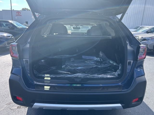 New 2025 Subaru Outback Limited image 9