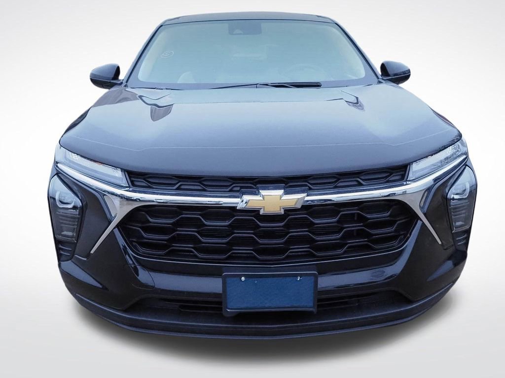 Certified 2024 Chevrolet Trax LS w/ LS Convenience Package image 2