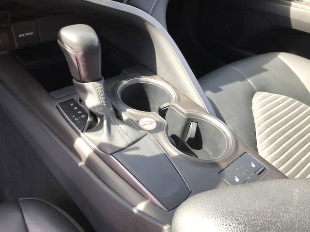 Used 2023 Toyota Camry SE FWD image 6