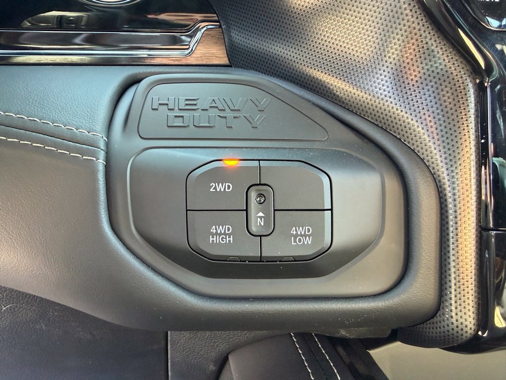 New 2026 RAM 2500 Limited AWD/4WD image 23
