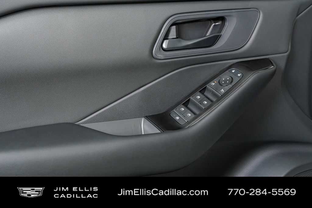 Used 2026 Nissan Rogue S image 7