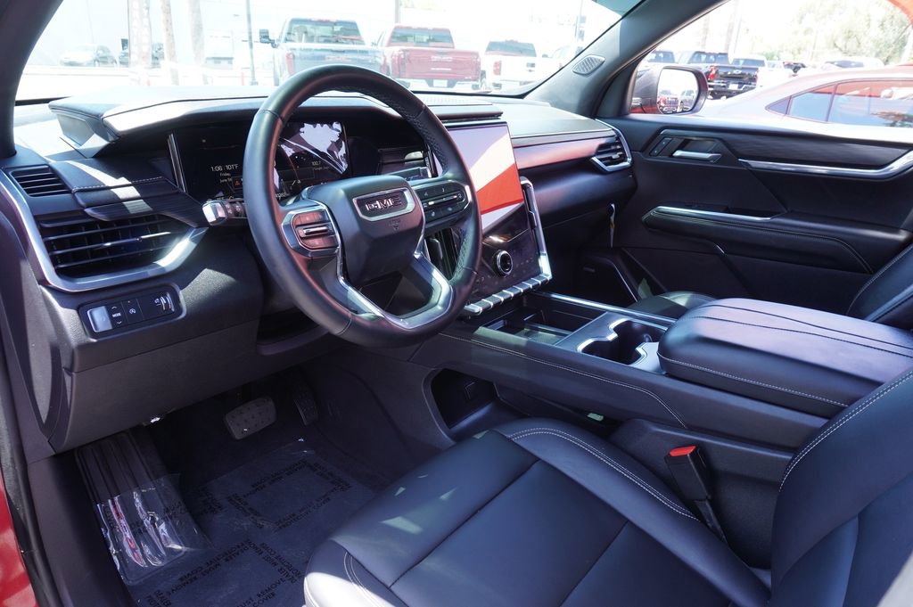 Used 2024 GMC Acadia Elevation w/ Black Edition FWD image 17