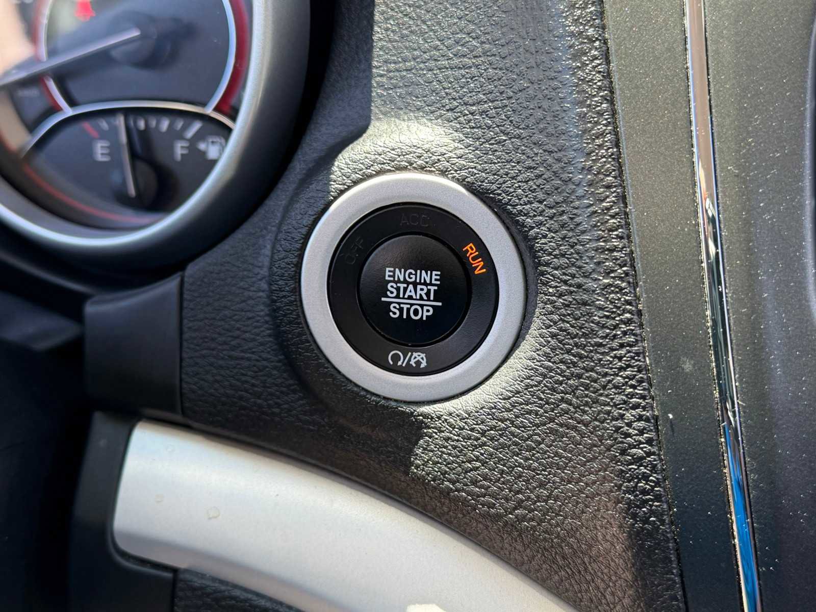 Used 2019 Dodge Journey SE w/ Connectivity Group FWD image 22