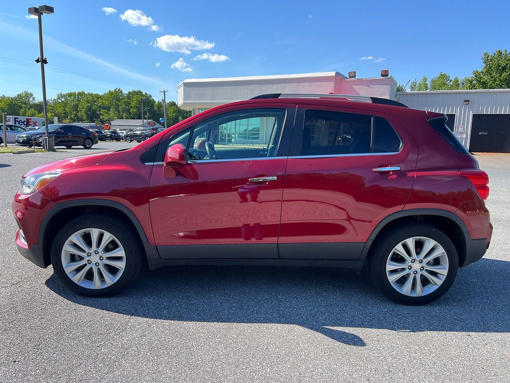 Used 2019 Chevrolet Trax Premier AWD/4WD image 2