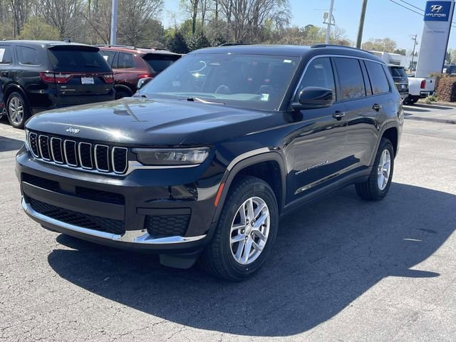 Used 2023 Jeep Grand Cherokee L Laredo image 3