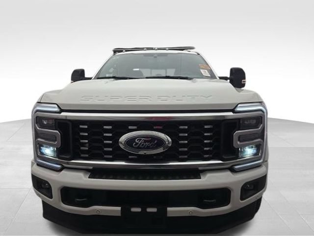 Used 2025 Ford F450 Platinum w/ FX4 Off-Road Package AWD/4WD image 2