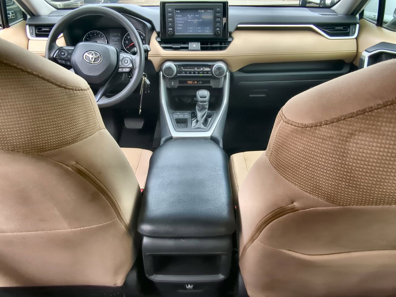 Used 2019 Toyota RAV4 LE image 18