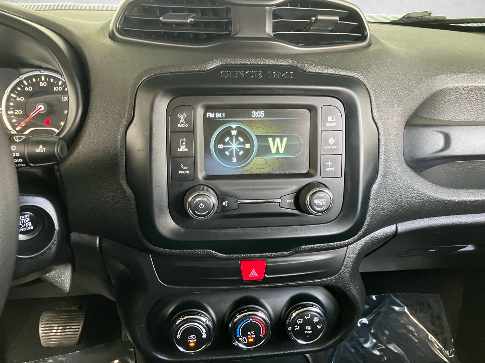 Used 2016 Jeep Renegade Sport w/ Power & Air Group AWD/4WD image 15