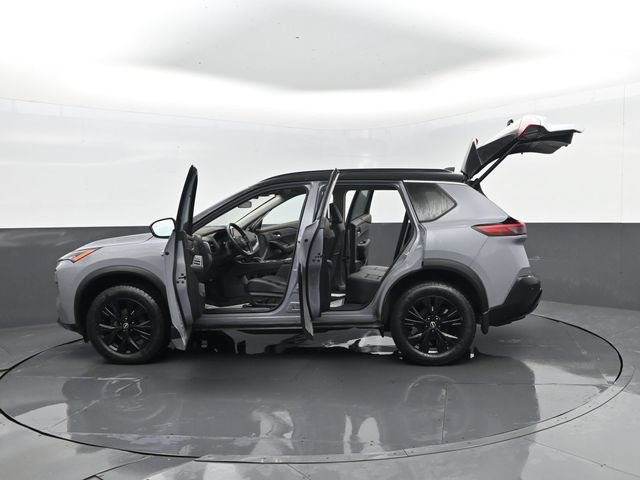 Used 2023 Nissan Rogue SV w/ SV Premium Package AWD/4WD image 33
