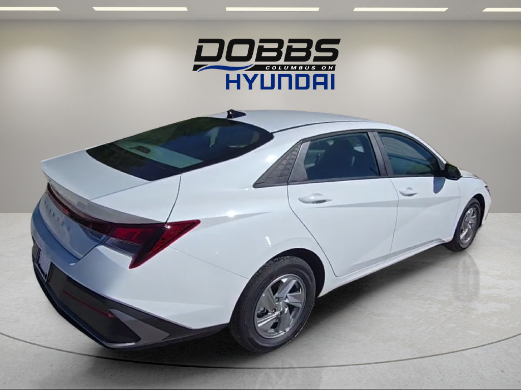 New 2026 Hyundai Elantra SE FWD image 5