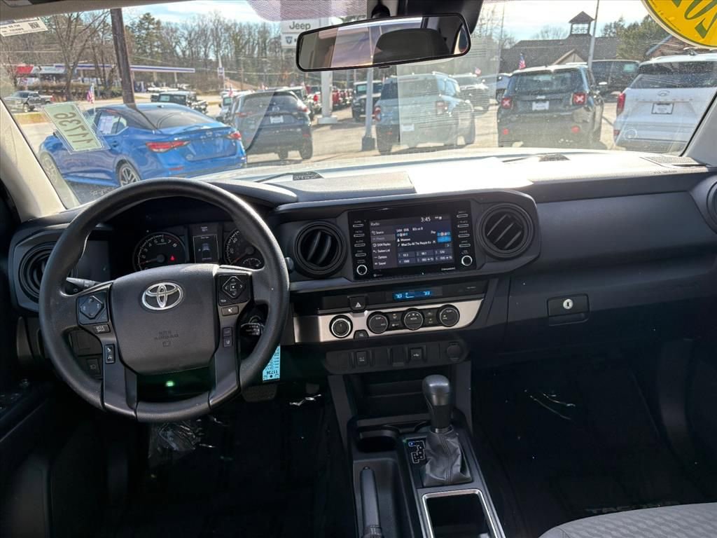 Used 2022 Toyota Tacoma SR image 7