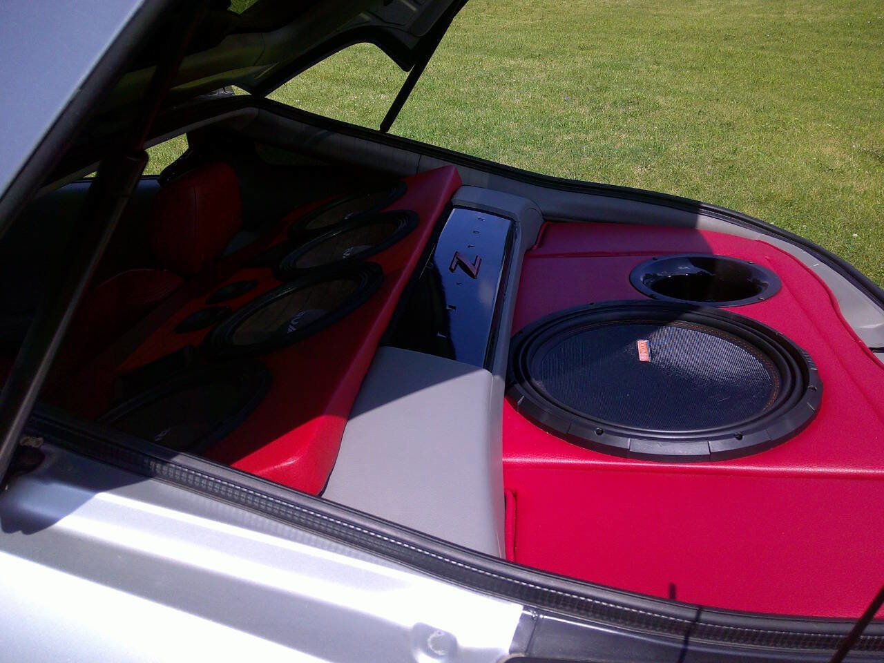 Used 2004 Nissan 350Z Touring w/ Cargo Convenience Pkg image 10