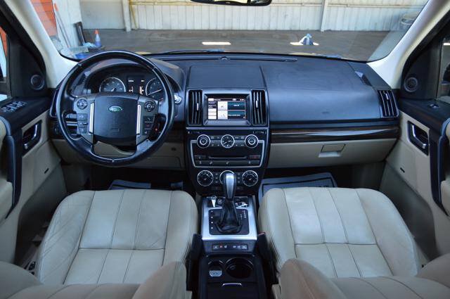 Used 2013 Land Rover LR2 HSE AWD/4WD image 14