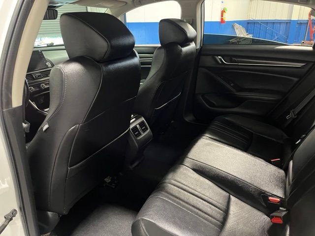 Used 2020 Honda Accord Touring image 18