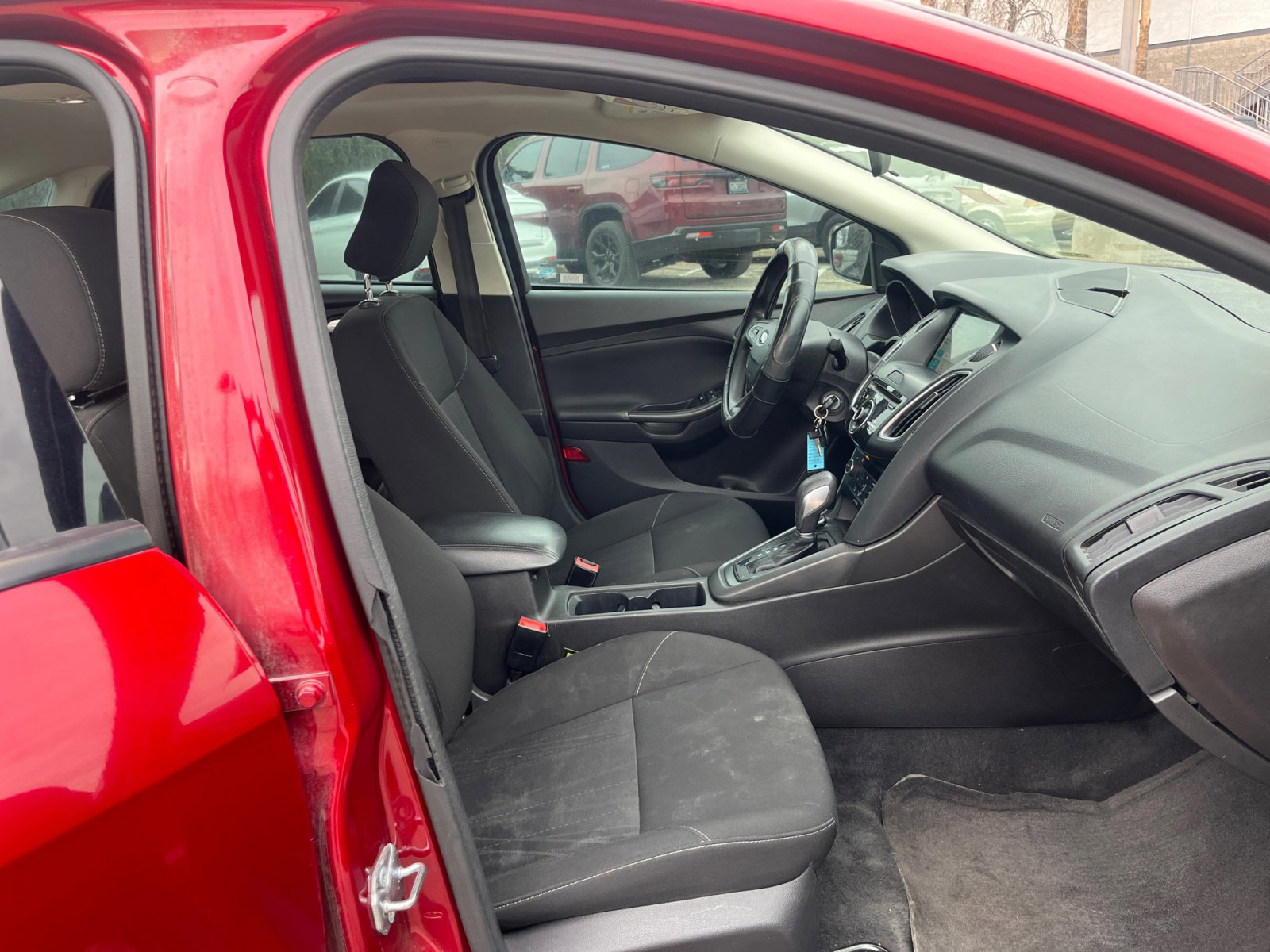 Used 2017 Ford Focus SEL image 19