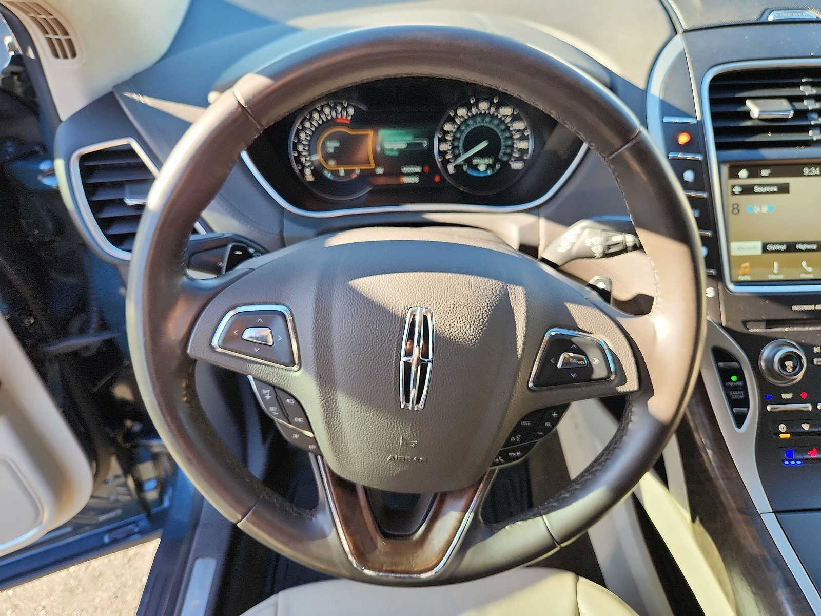 Used 2016 Lincoln MKX Reserve AWD/4WD image 18