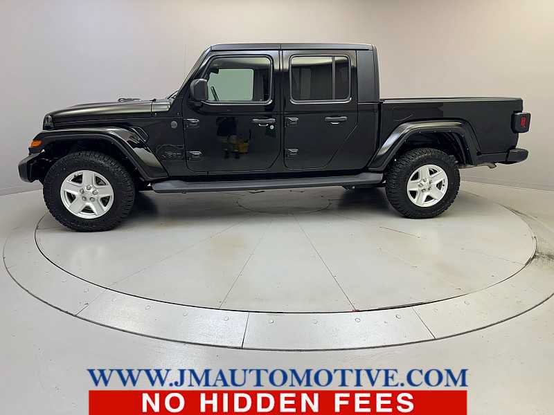 Used 2022 Jeep Gladiator Sport AWD/4WD image 2