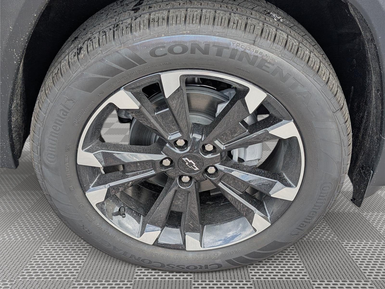 New 2027 Chevrolet Equinox RS AWD/4WD image 7