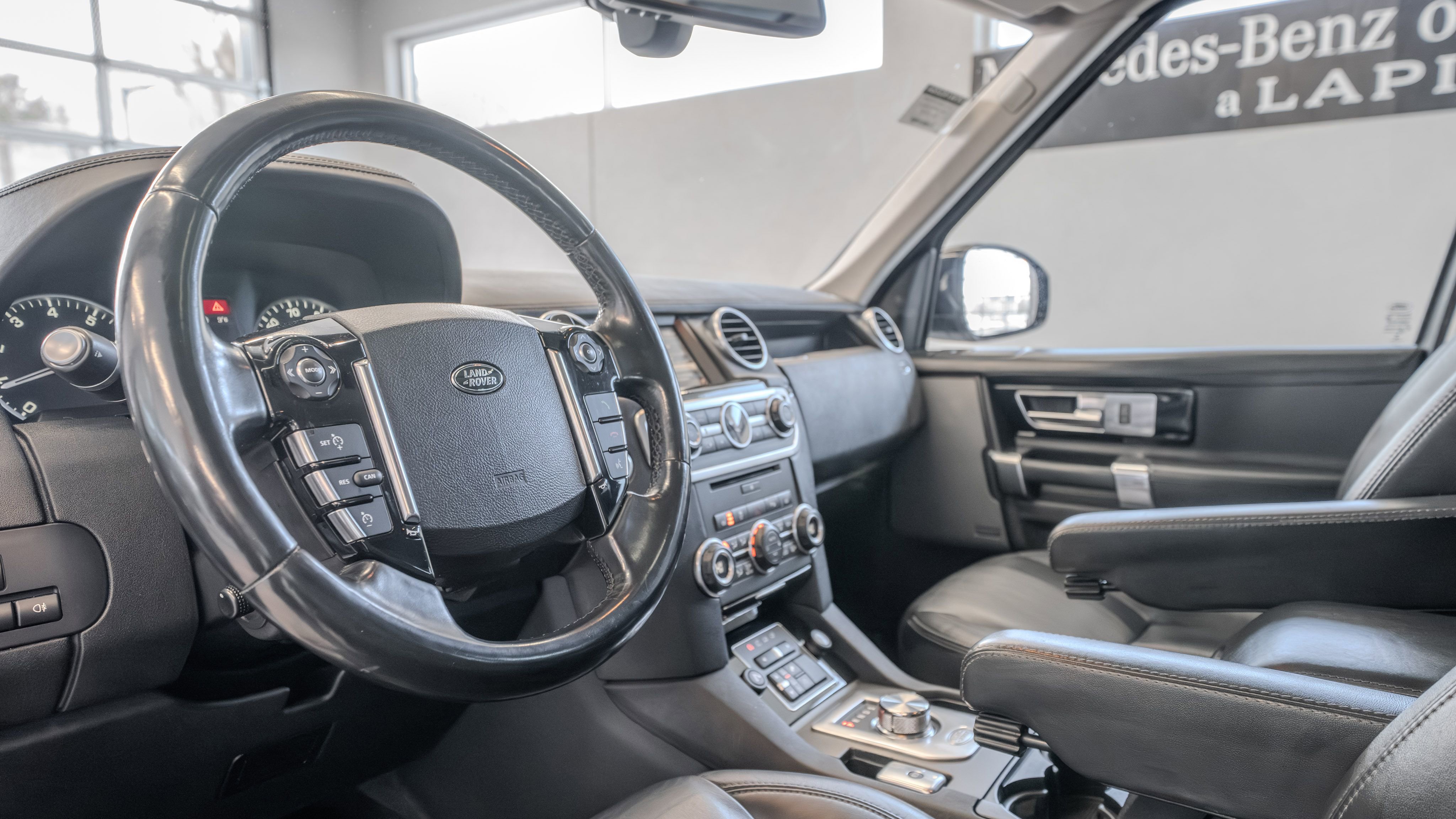 Used 2015 Land Rover LR4 HSE LUX image 7