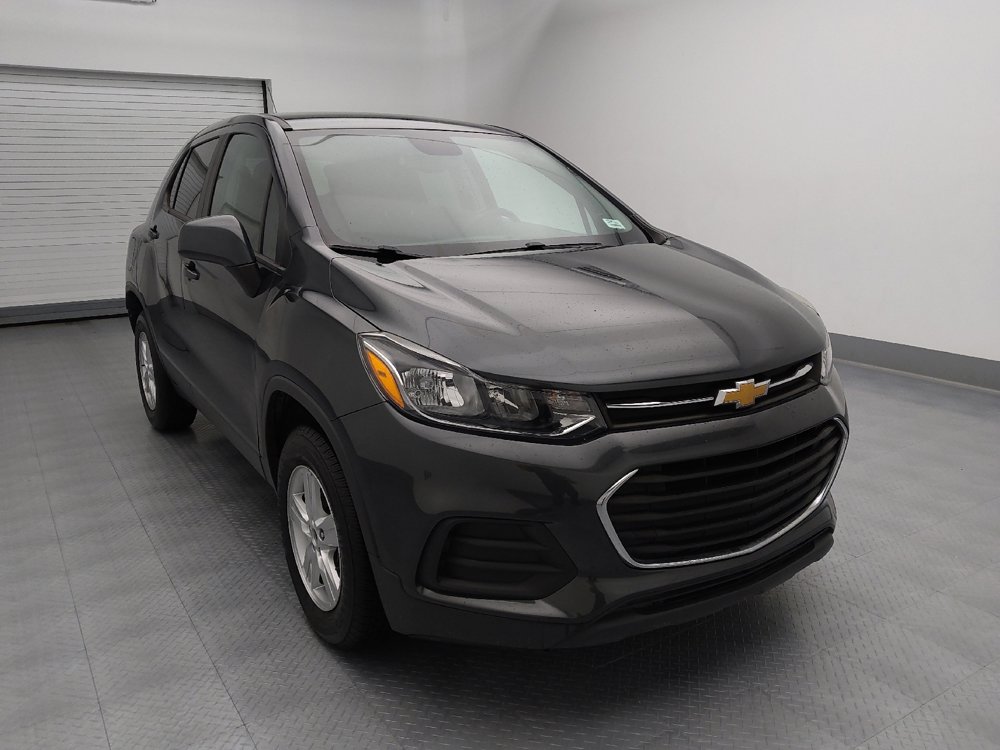 Used 2020 Chevrolet Trax LS w/ Tint and Cruise Package image 13