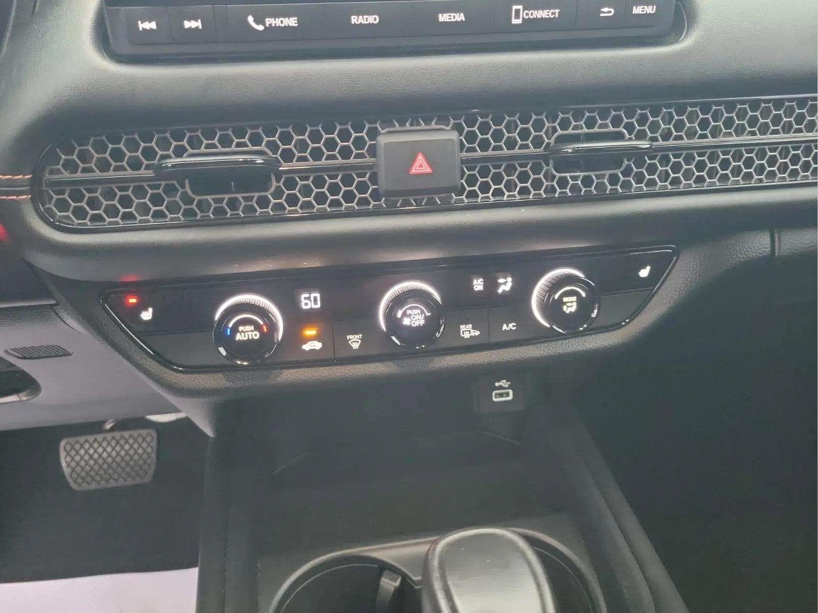 Used 2024 Honda HR-V Sport image 10