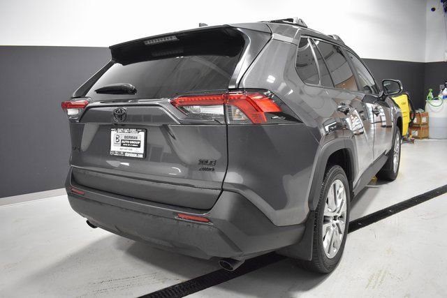 Used 2023 Toyota RAV4 XLE Premium image 8