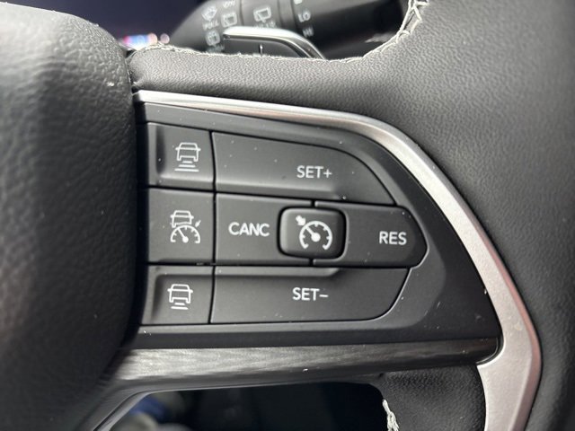 New 2025 Jeep Grand Cherokee L Altitude image 22