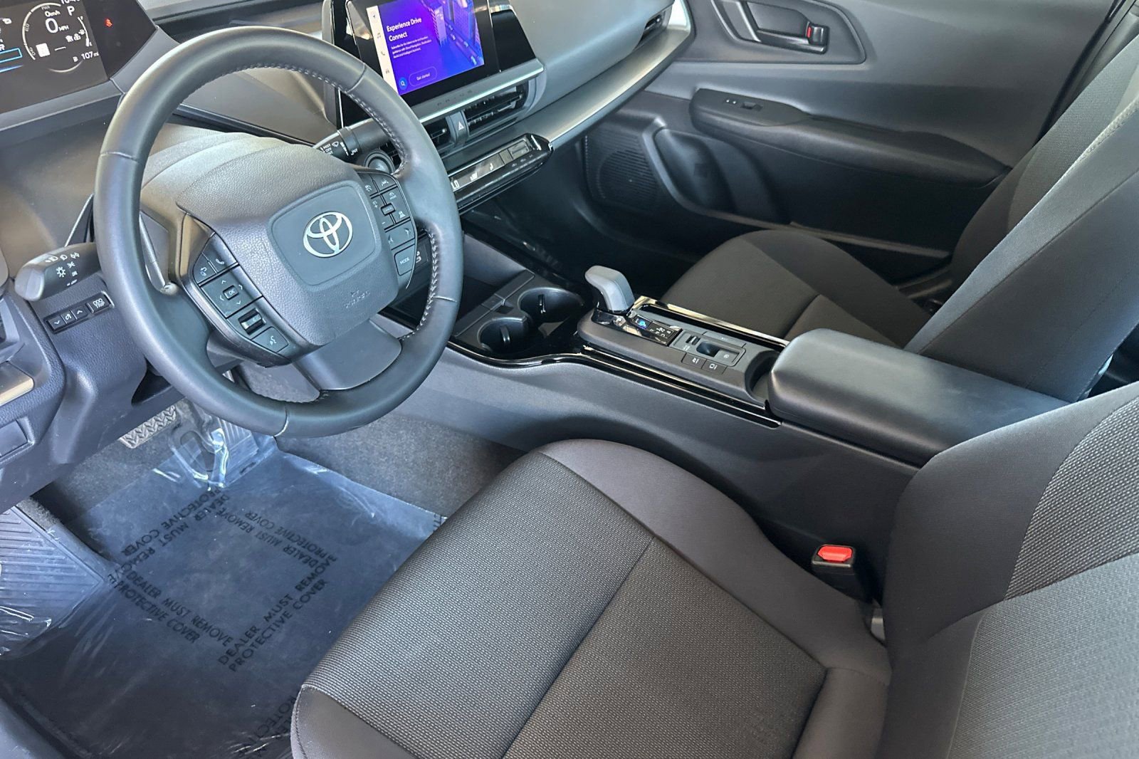 Used 2025 Toyota Prius LE image 11