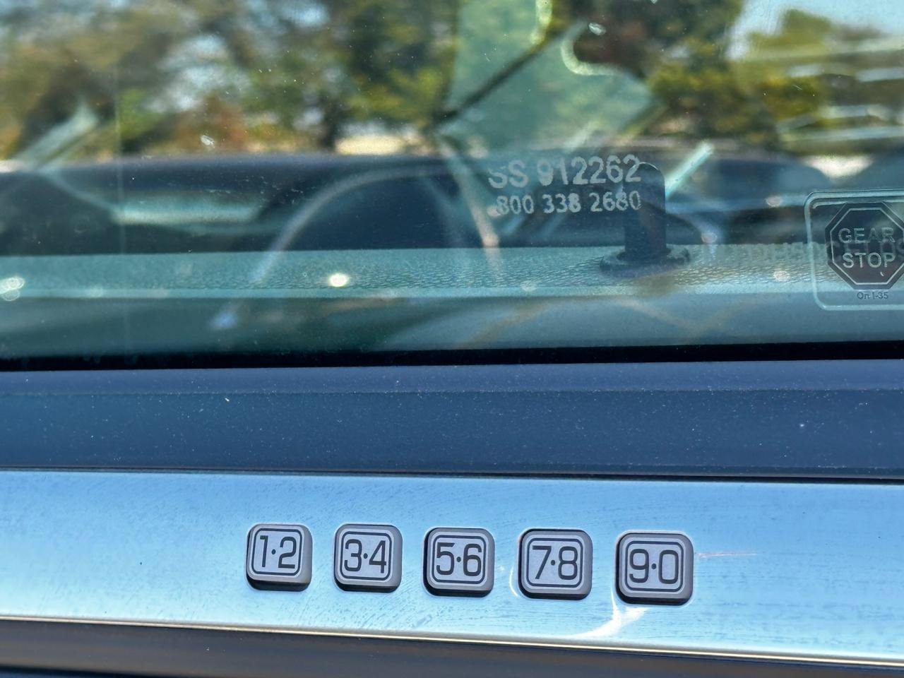 Used 2012 Lincoln Navigator 2WD image 72