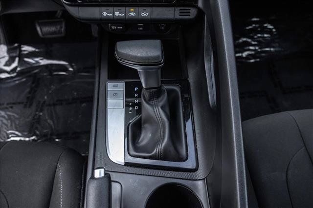 Used 2024 Hyundai Elantra SEL FWD image 19
