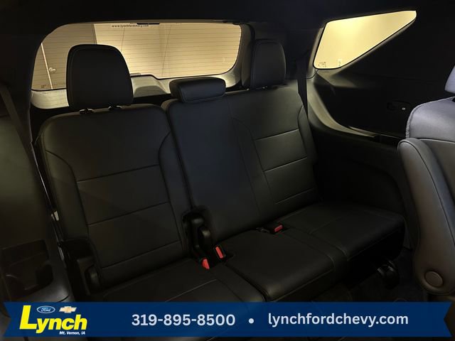 Used 2024 Chevrolet Traverse RS image 23