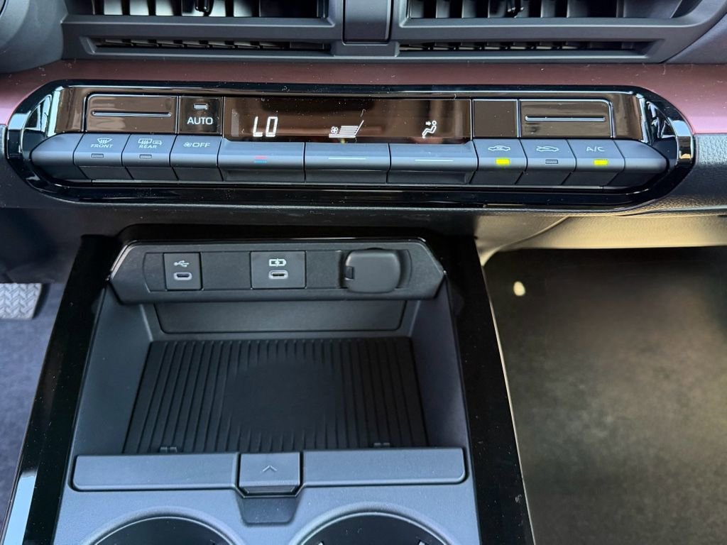 New 2026 Toyota Prius Plug-In Hybrid image 24