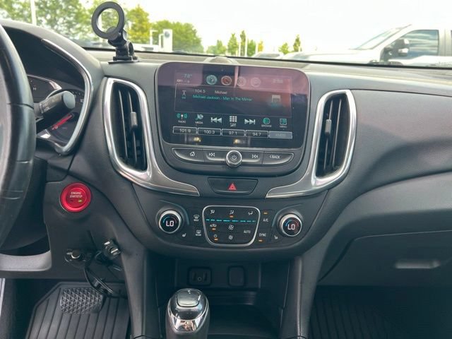 Used 2018 Chevrolet Equinox LT w/ Sun & Infotainment Package FWD image 16
