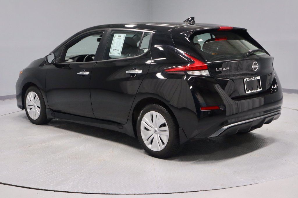 Used 2025 Nissan Leaf S FWD image 9