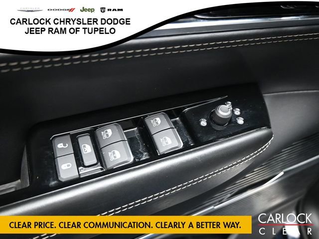 Used 2023 Jeep Grand Wagoneer L Series II AWD/4WD image 17