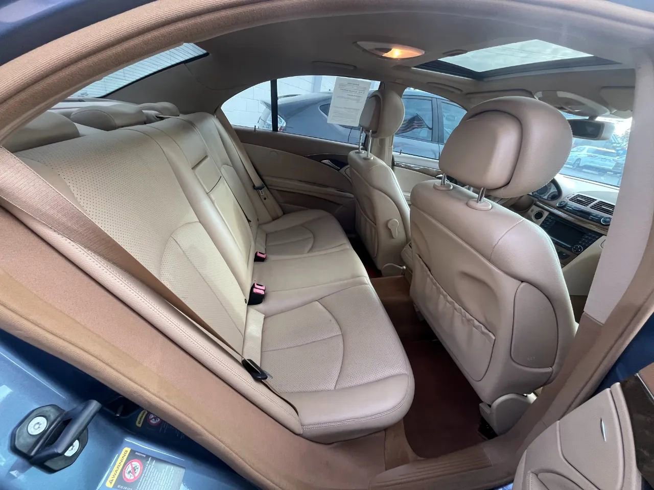 Used 2007 Mercedes-Benz E 350 4MATIC Sedan image 17