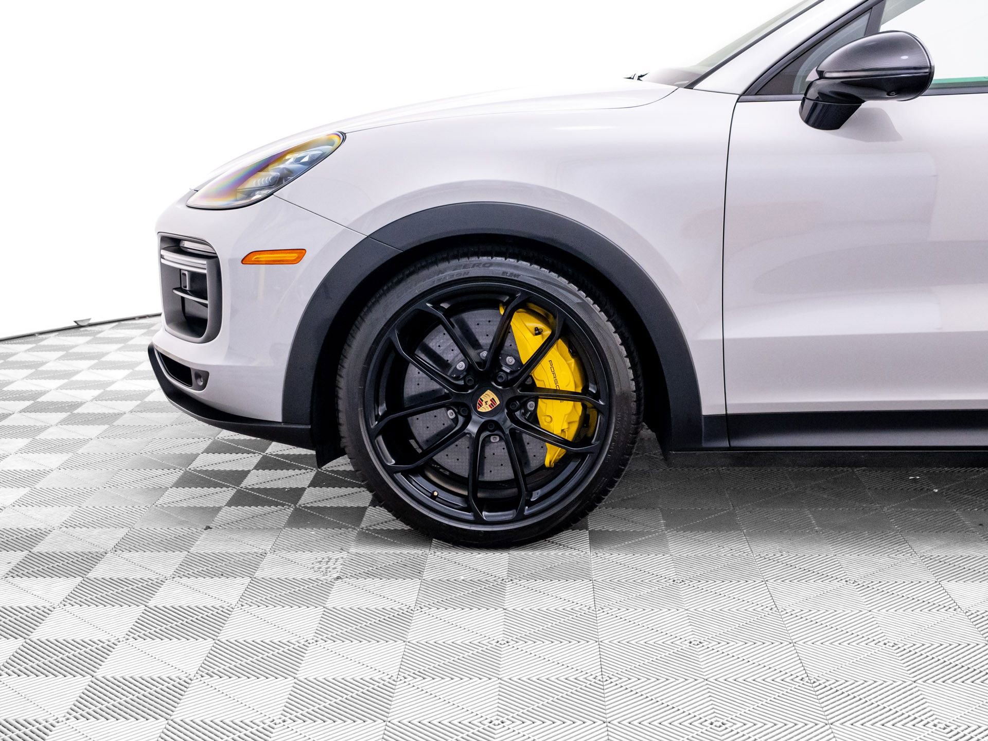 Certified 2022 Porsche Cayenne Turbo GT AWD/4WD image 36