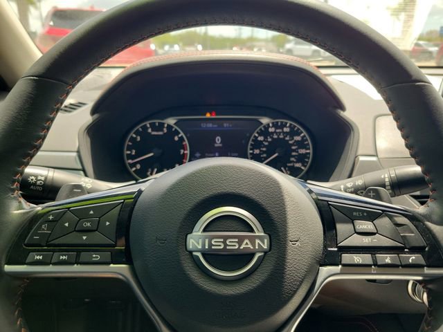 Used 2023 Nissan Altima 2.5 SR FWD image 19