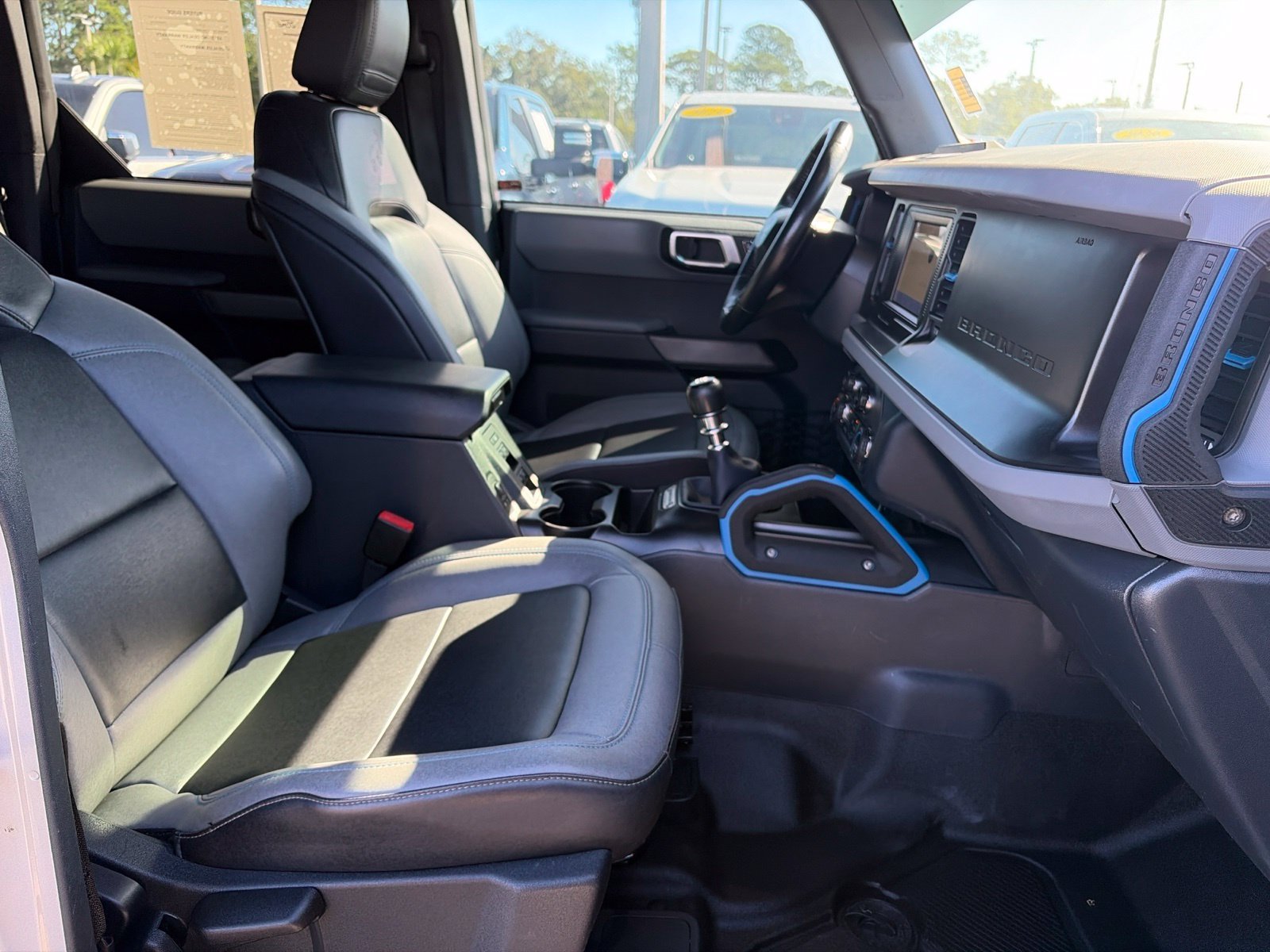 Used 2022 Ford Bronco Black Diamond AWD/4WD image 16
