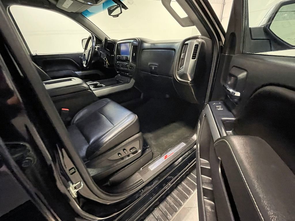Used 2016 Chevrolet Silverado 1500 LTZ Z71 w/ LTZ Plus Package image 27