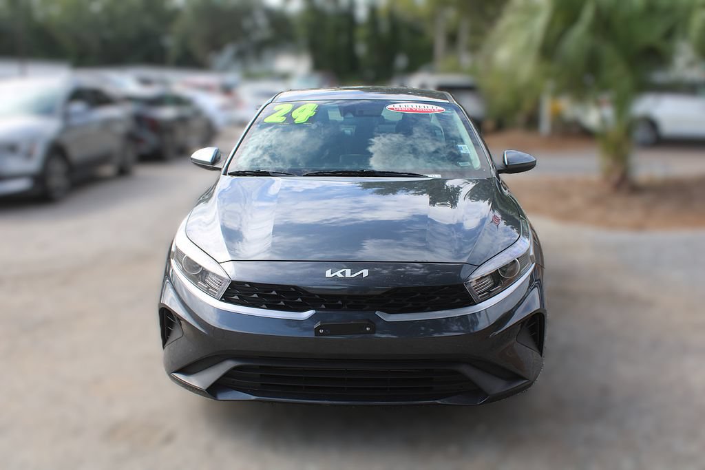 Used 2024 Kia Forte LXS FWD image 16